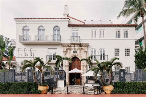 versace mansion miami south beach.